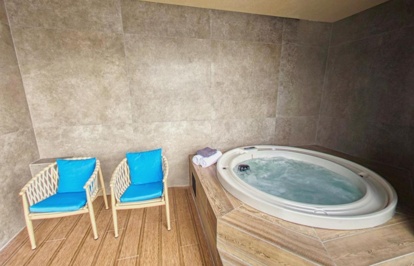 Damare Resort & Spa Сейнт Полс Бей Екстериор снимка